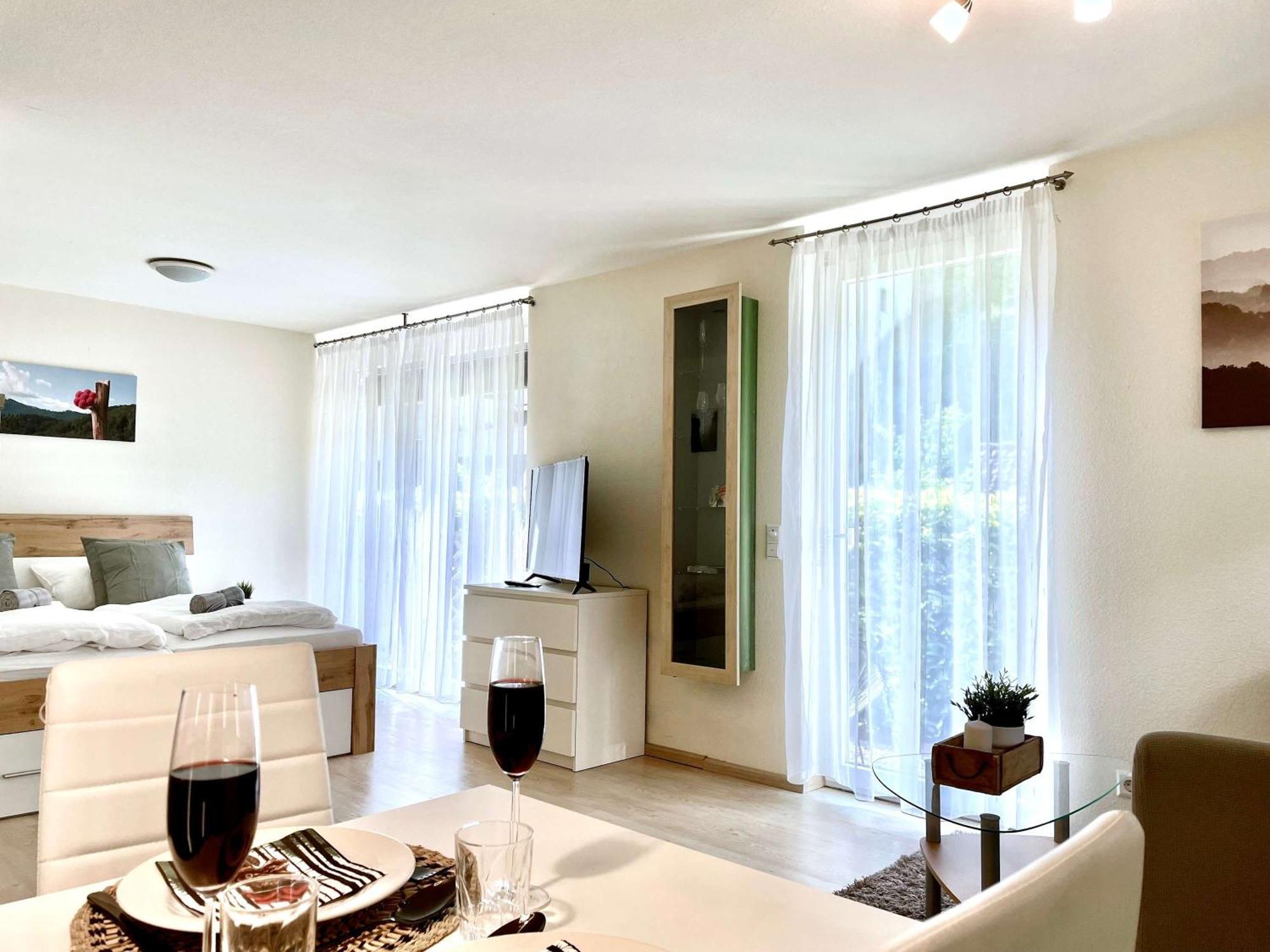 Relaxapartments Black Forest Diamond Direkt An Der Hornberger Freilichtbuehne - Sonnenterrasse Mit Blick Auf Das Hornberger Schloss, Schnelles Internet, Fuer Bis Zu 2 Personen المظهر الخارجي الصورة